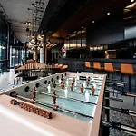 Moxy Center Отель Каунас