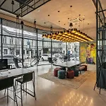Moxy Center Отель 3*