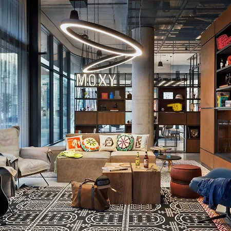 Moxy Center 3* Kaunas
