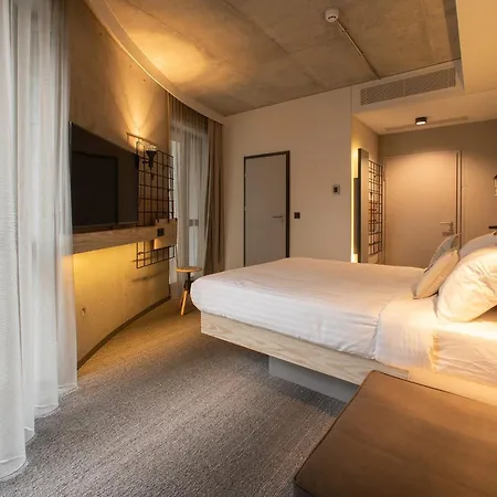 Moxy Center 3* Kaunas