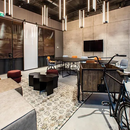 Hotel Moxy Center Kaunas