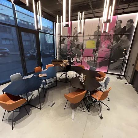 Moxy Center Hotel Kaunas