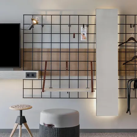 Hotel Moxy Center 3*