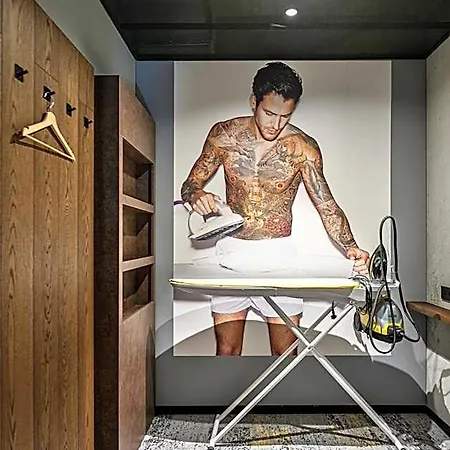 Moxy Center Hotel Kowno