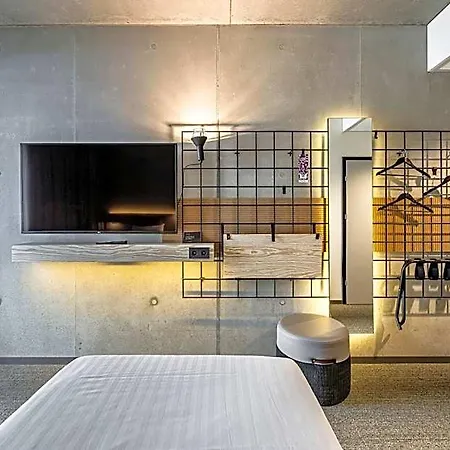 Moxy Center Hotel Kowno