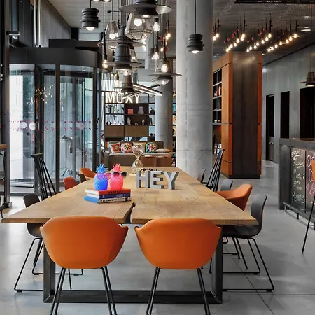 Moxy Center Hotel Kaunas