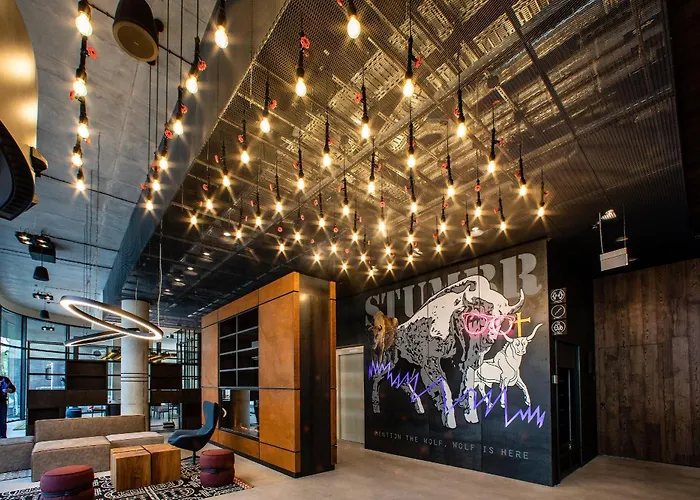 فندق Moxy Center كاوناس