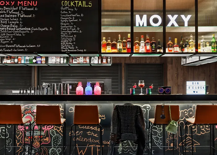فندق Moxy Center كاوناس
