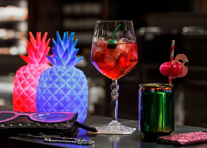 호텔 Moxy Center 3*