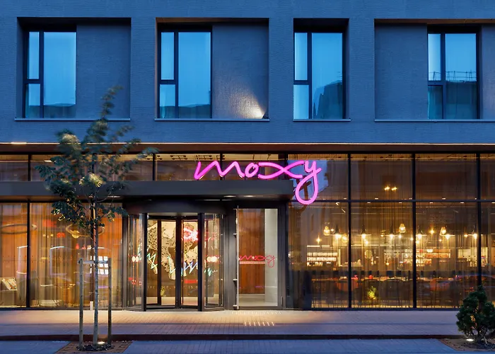 فندق Moxy Center