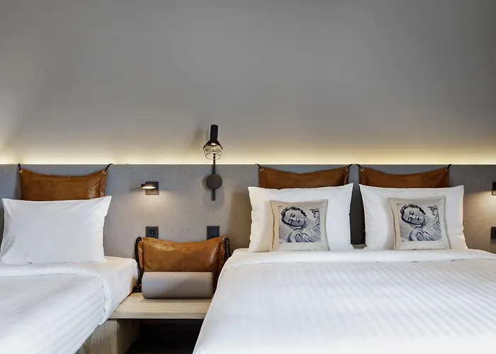 فندق Moxy Center كاوناس