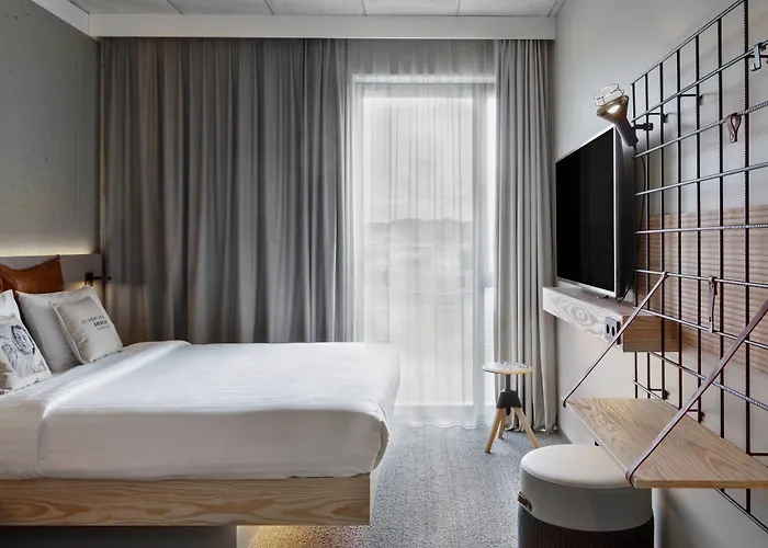 فندق Moxy Center كاوناس