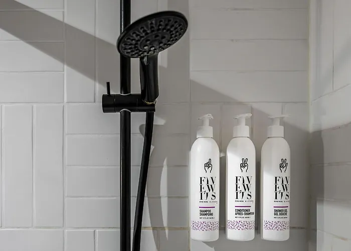 Moxy Center فندق 3*