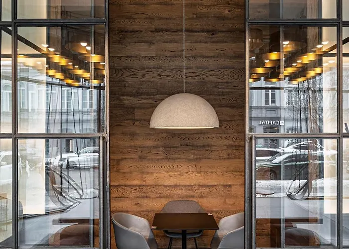 Moxy Center 호텔 3*